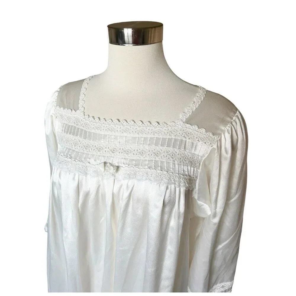 B26 Christian Dior Nightgown Satin Full Length Lace Trim White Small - Picture 2 of 6